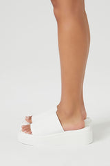 Ribbed Flatform Sandals