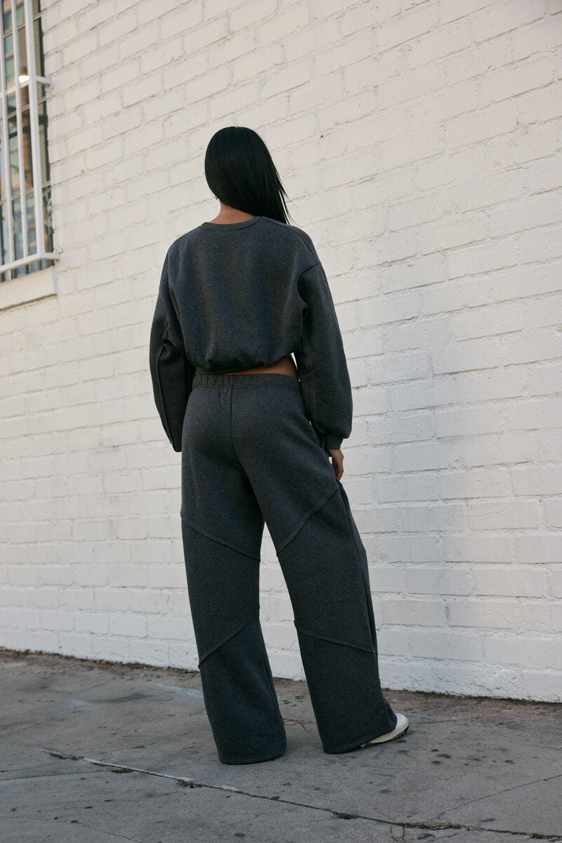 Exposed-Seam Wide-Leg Joggers