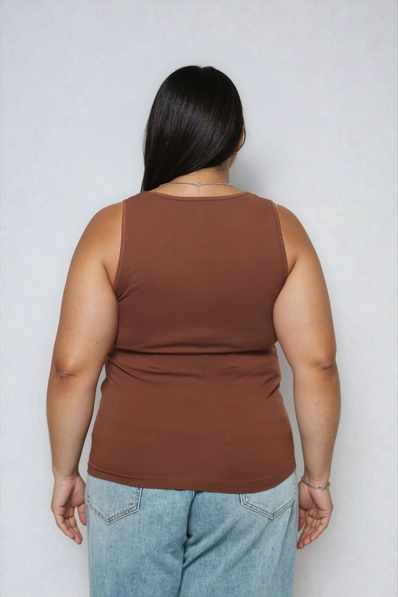 Plus Size Seamless Chain-Trim Tank