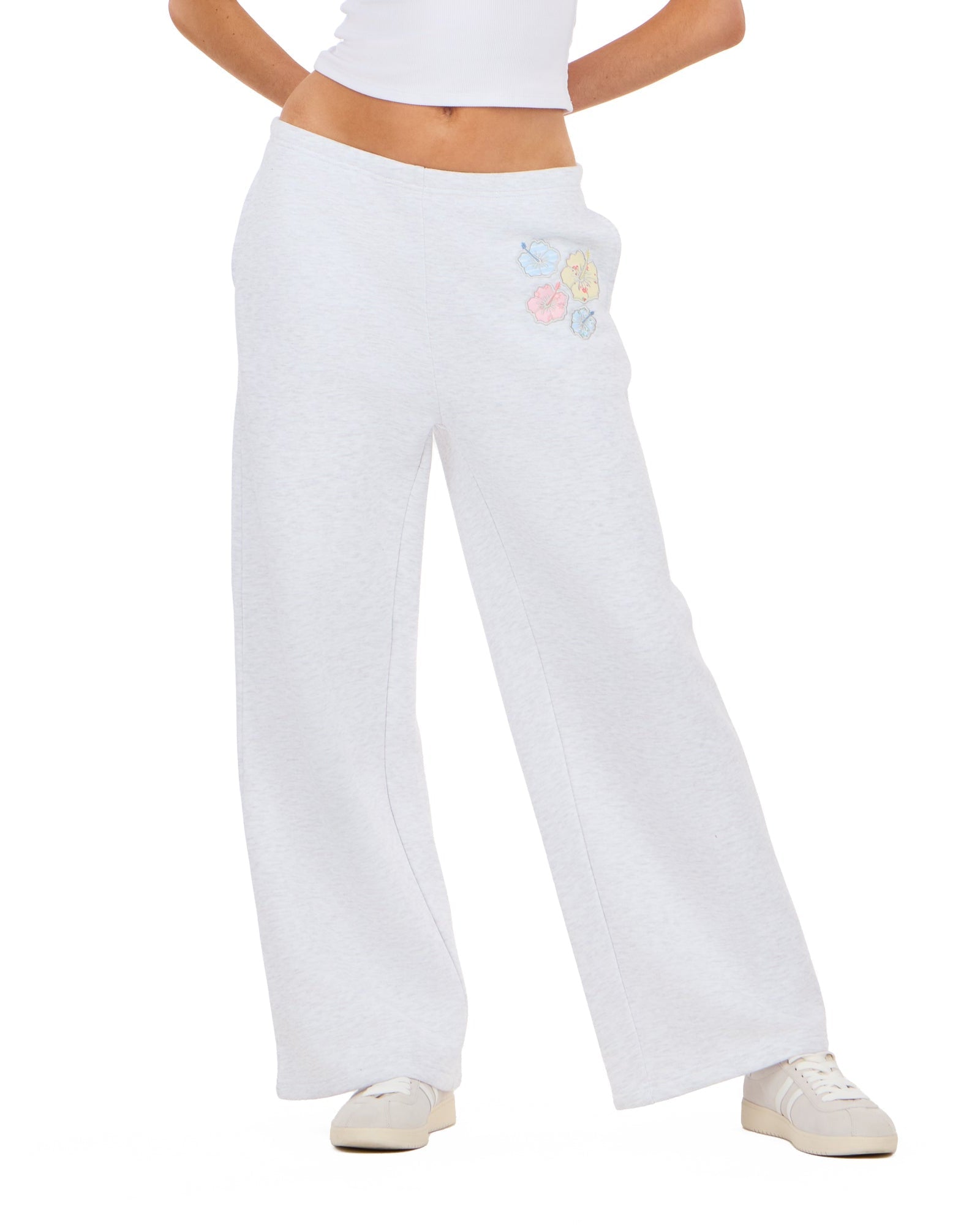 Wide leg floral print sweatpant