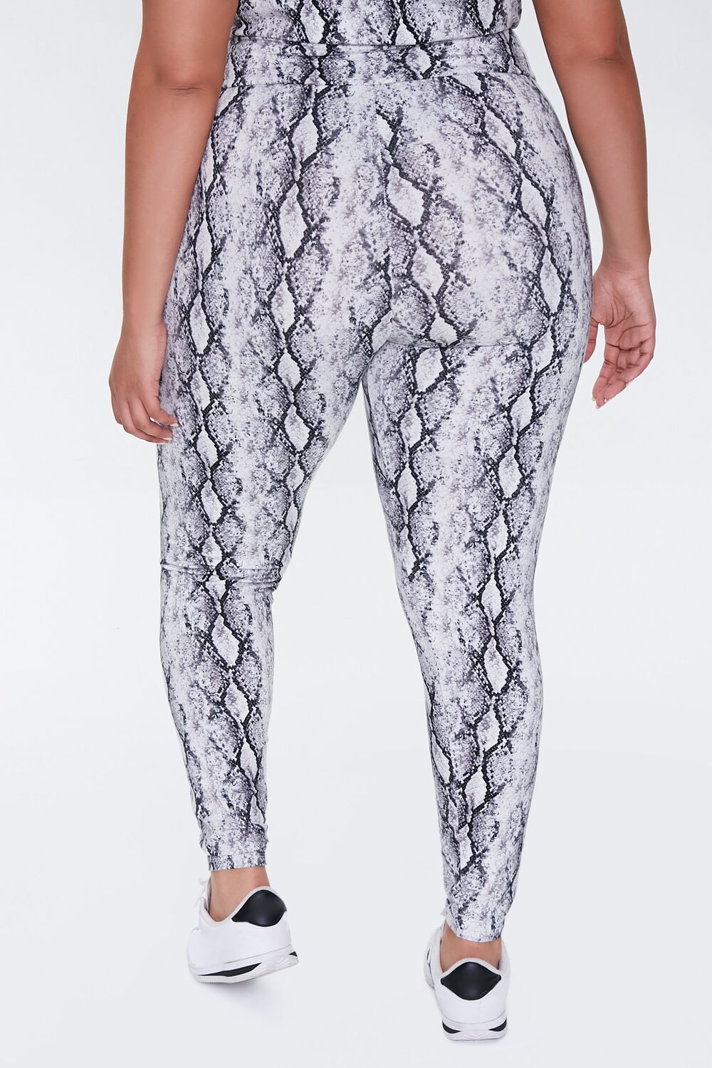Plus Size Snake Print Leggings