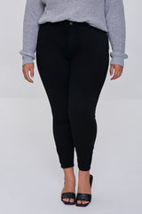Plus Size Basic Skinny Jeans