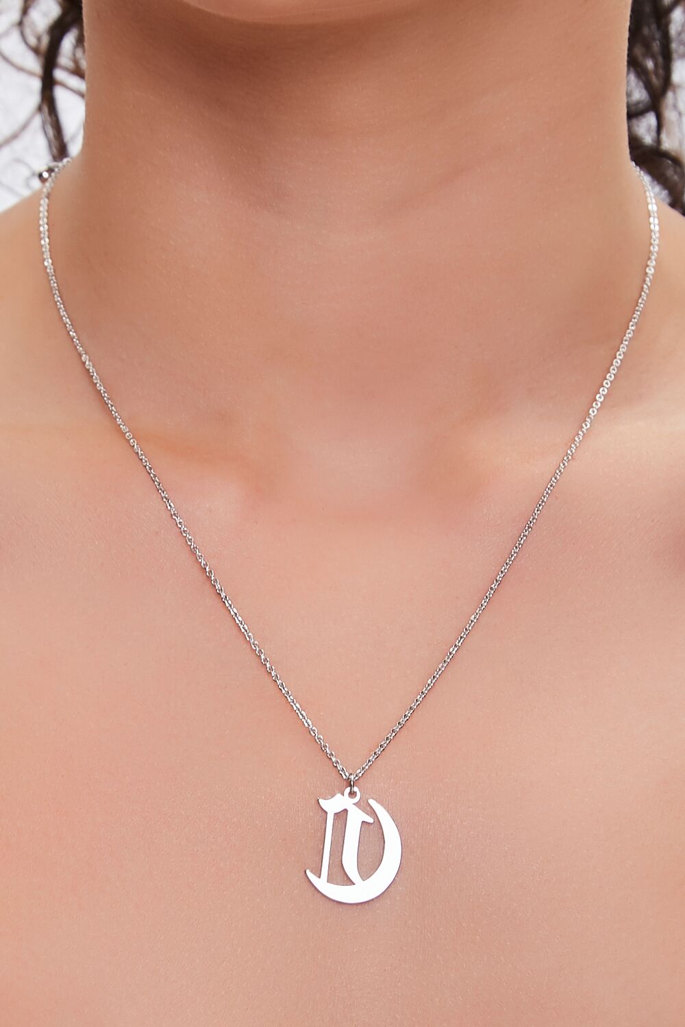 Initial Pendant Chain Necklace