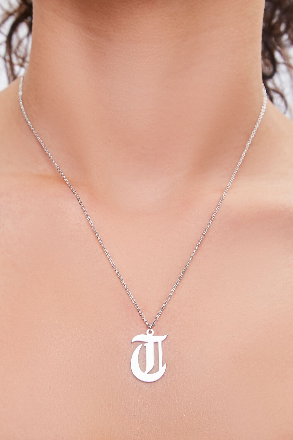 Initial Pendant Chain Necklace