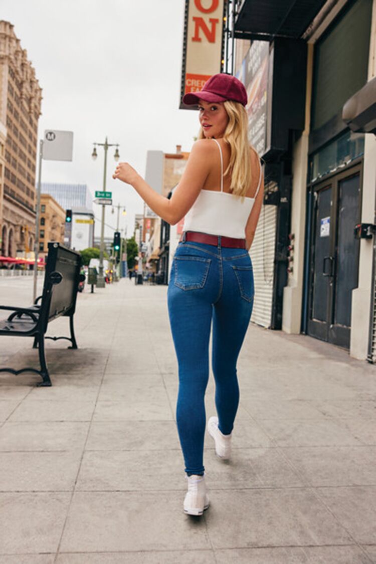 Super-Stretch High-Rise Skinny Jeans
