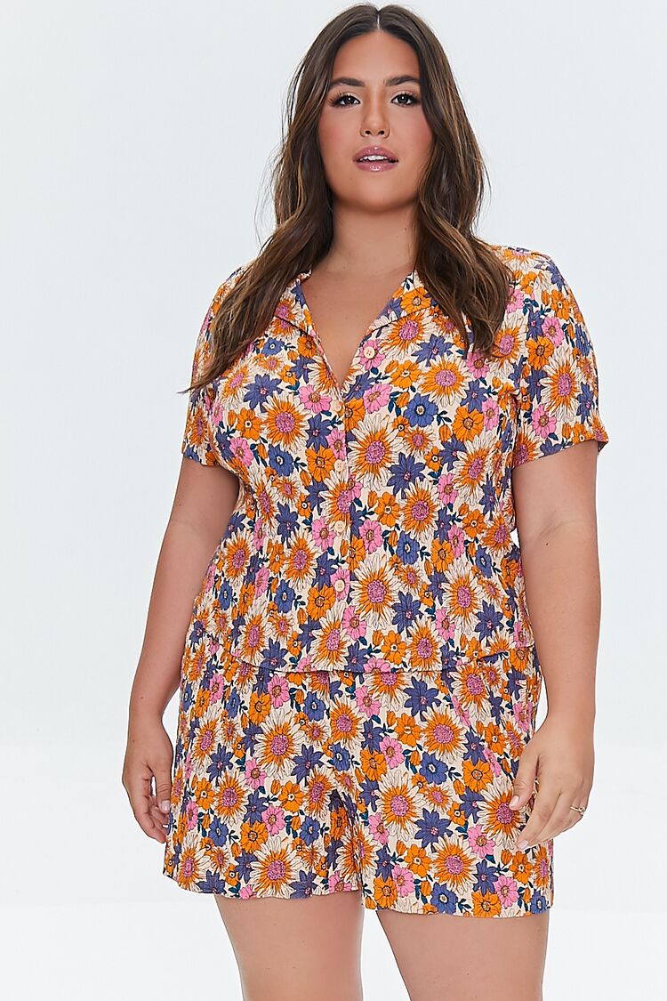 Plus Size Floral Print Shorts