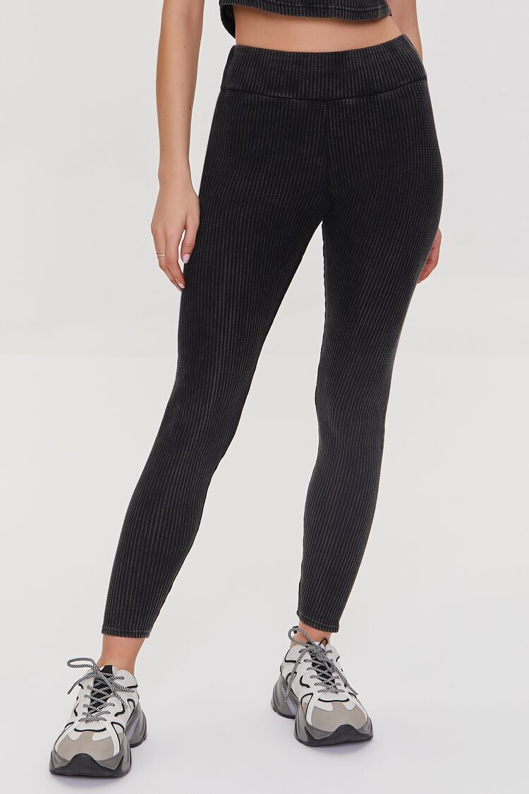 Ribbed Knit Button Leggings