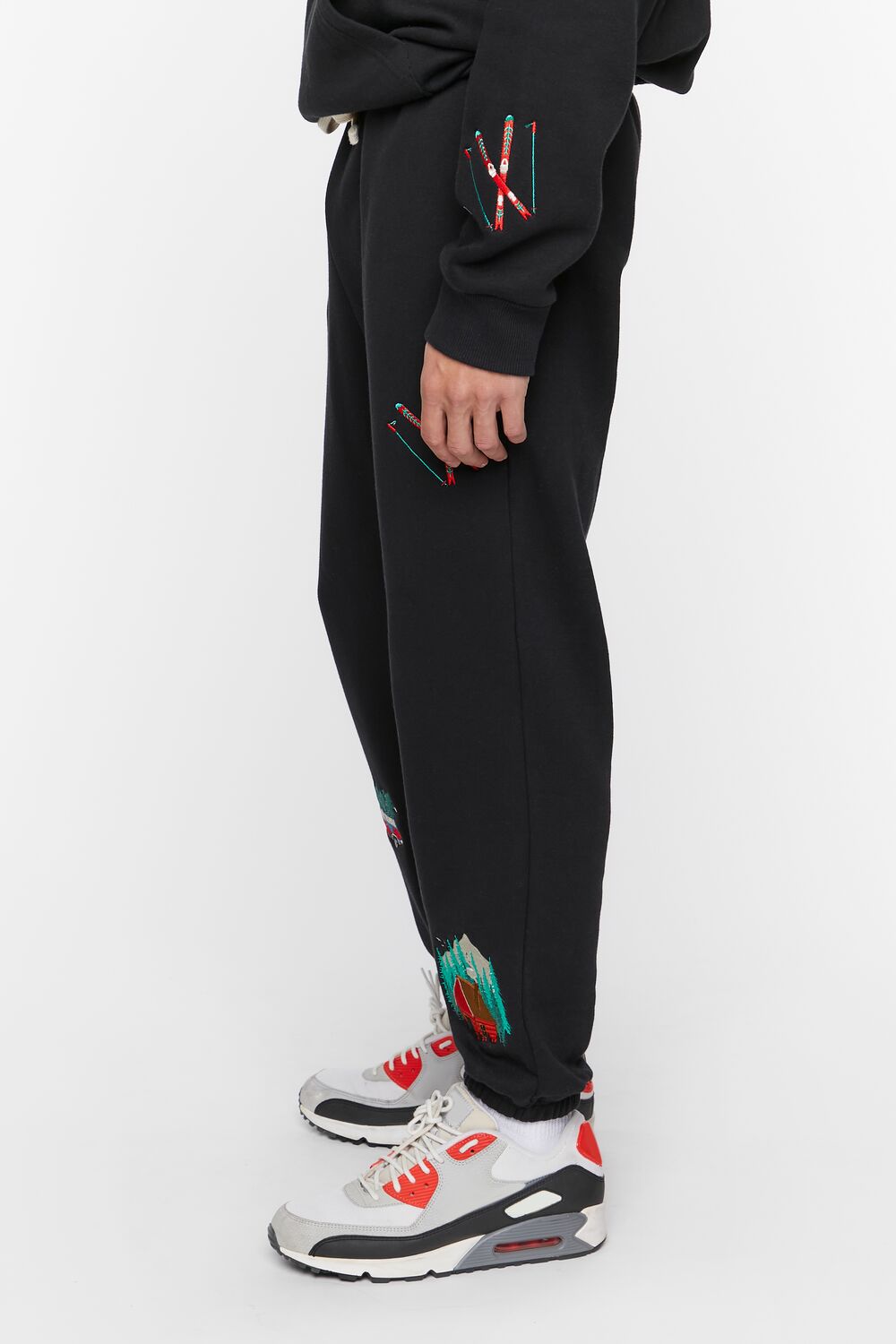 Embroidered Cabin Fleece Joggers