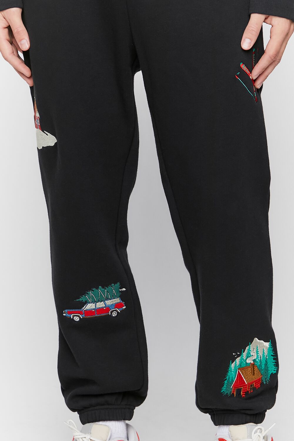 Embroidered Cabin Fleece Joggers