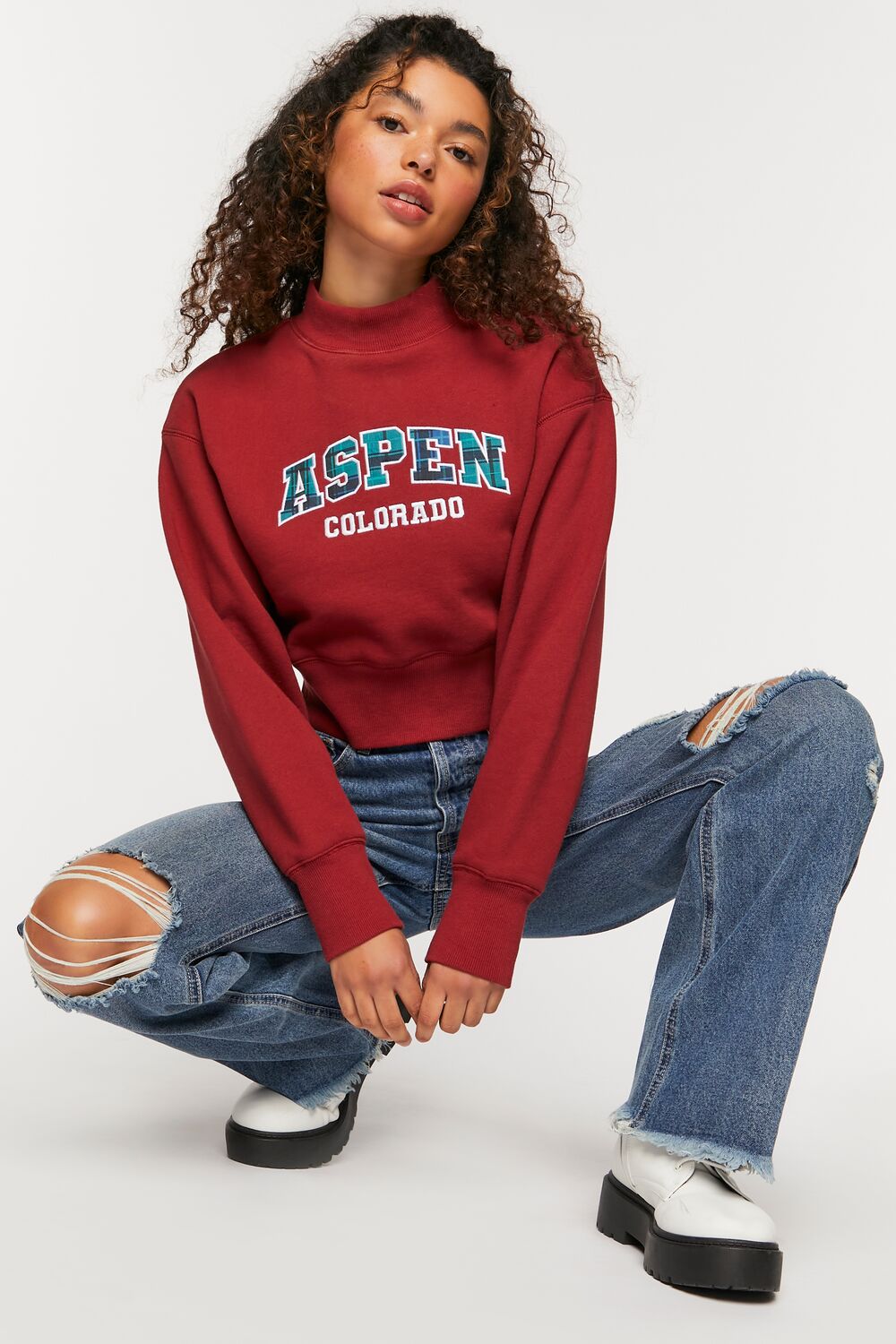 Distressed 90s-Fit Jeans