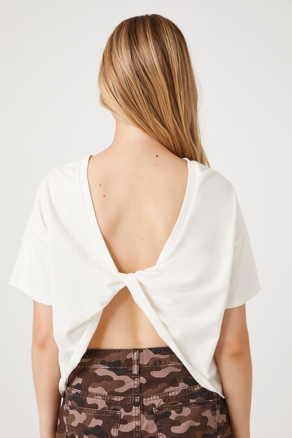 Twist-Back Cropped Tee
