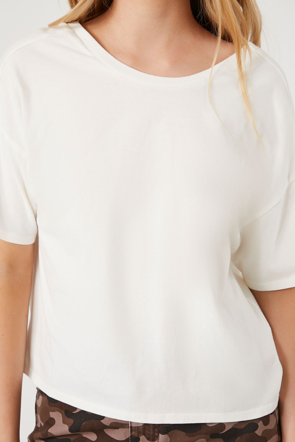 Twist-Back Cropped Tee