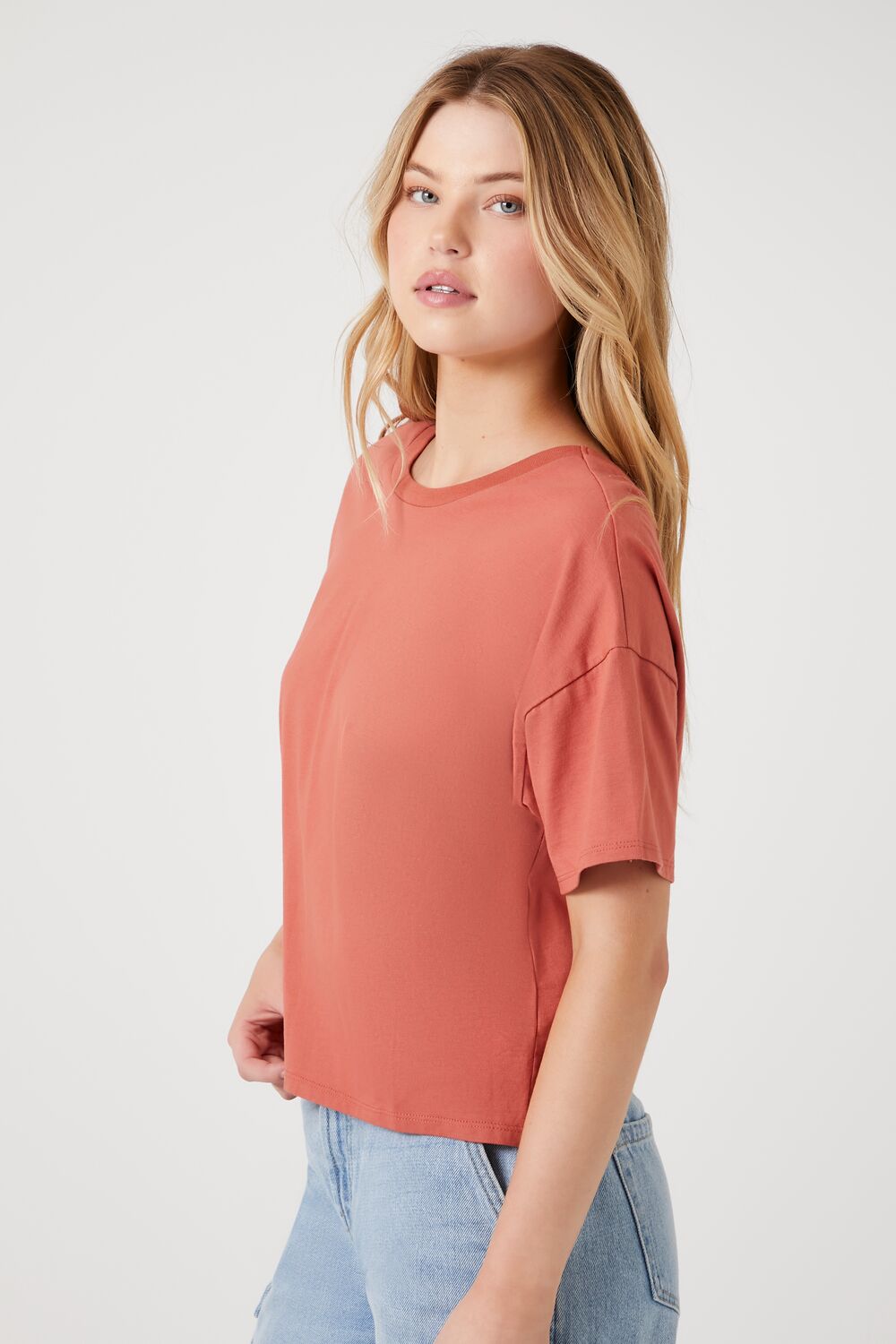 Twist-Back Cropped Tee