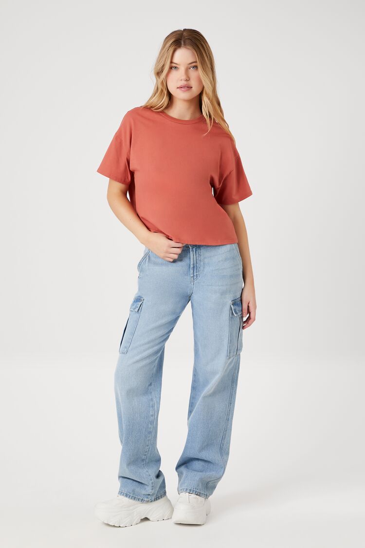 Twist-Back Cropped Tee