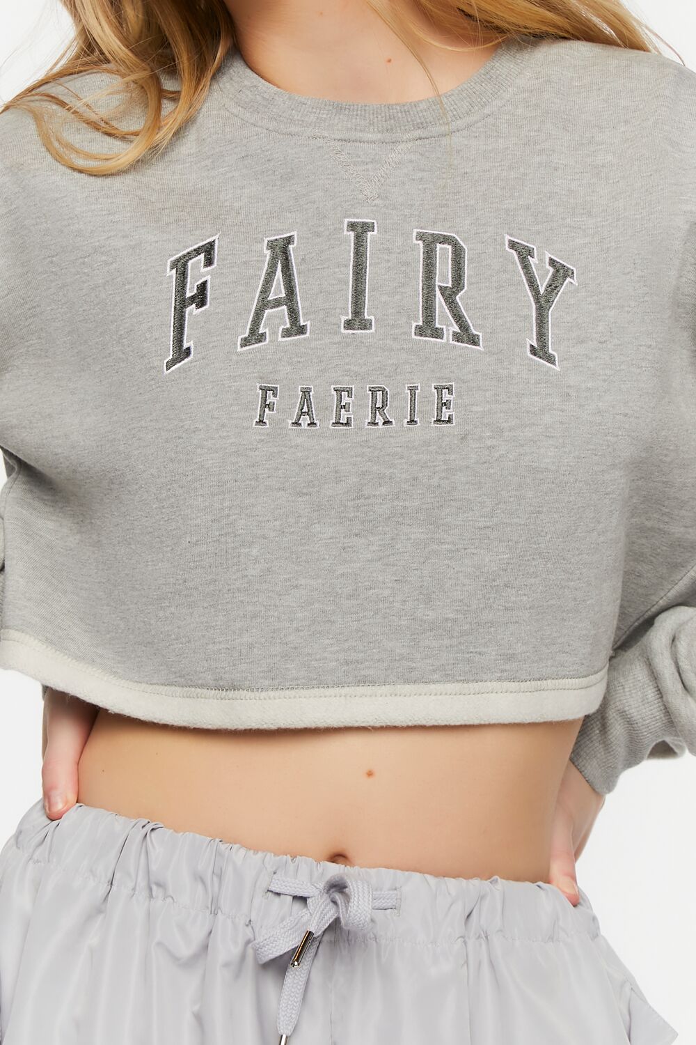 Fairy Cropped Graphic Pullover