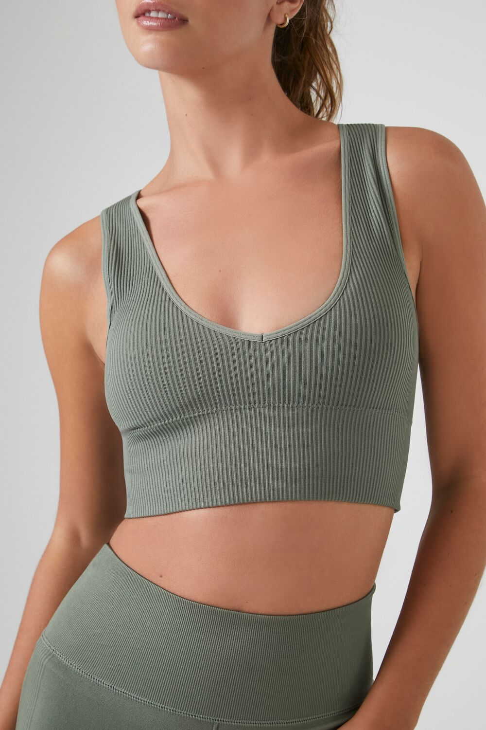 Seamless Scoop-Neck Sports Bra