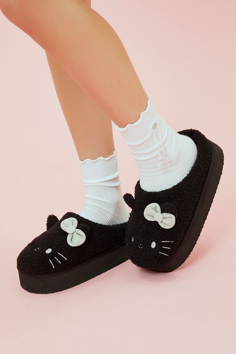 Hello Kitty Indoor Slippers