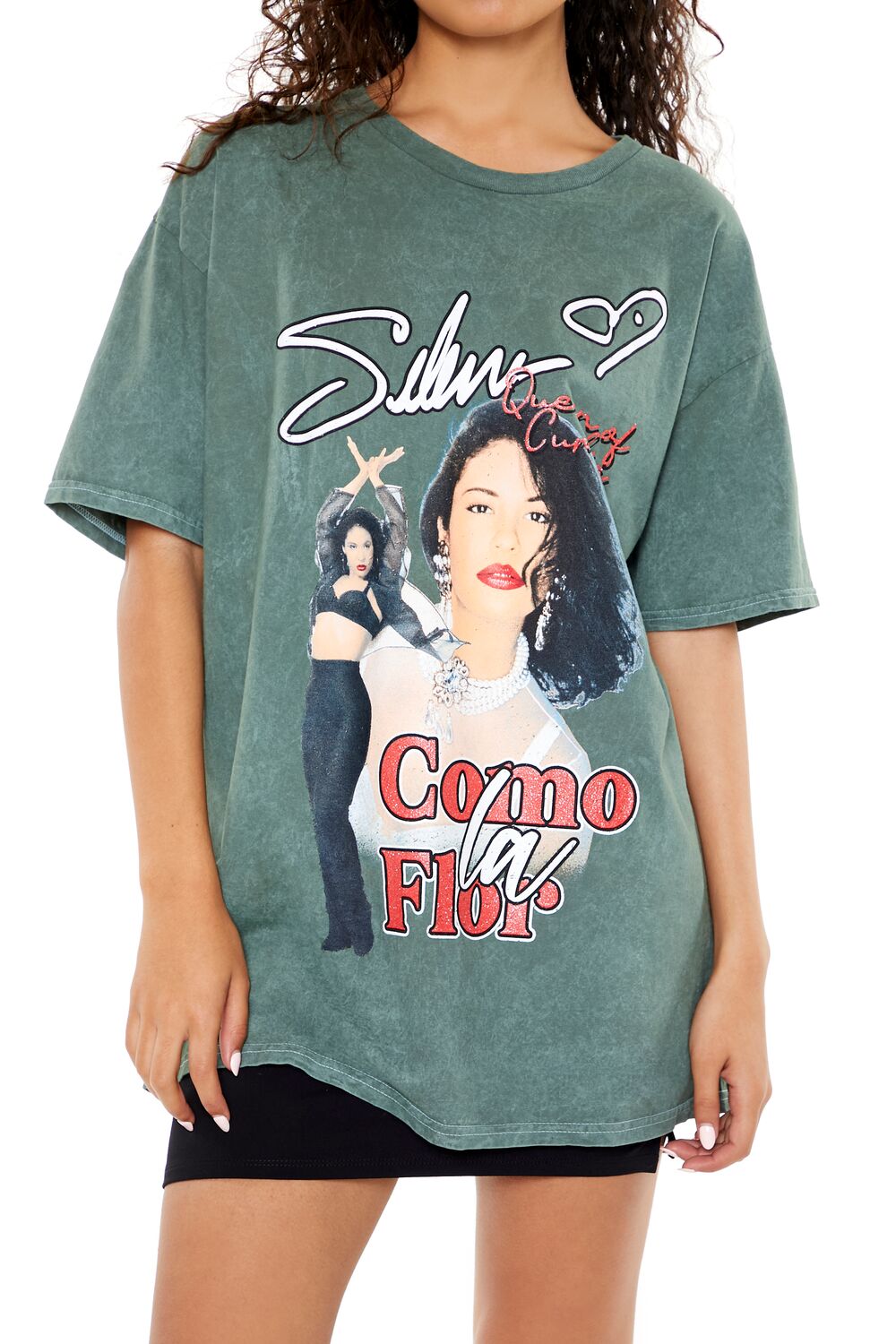 Selena Como La Flor Graphic Tee
