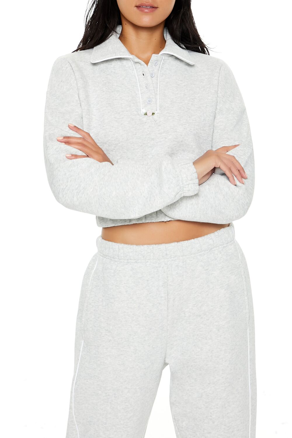 Cropped Fleece Rosette Pullover