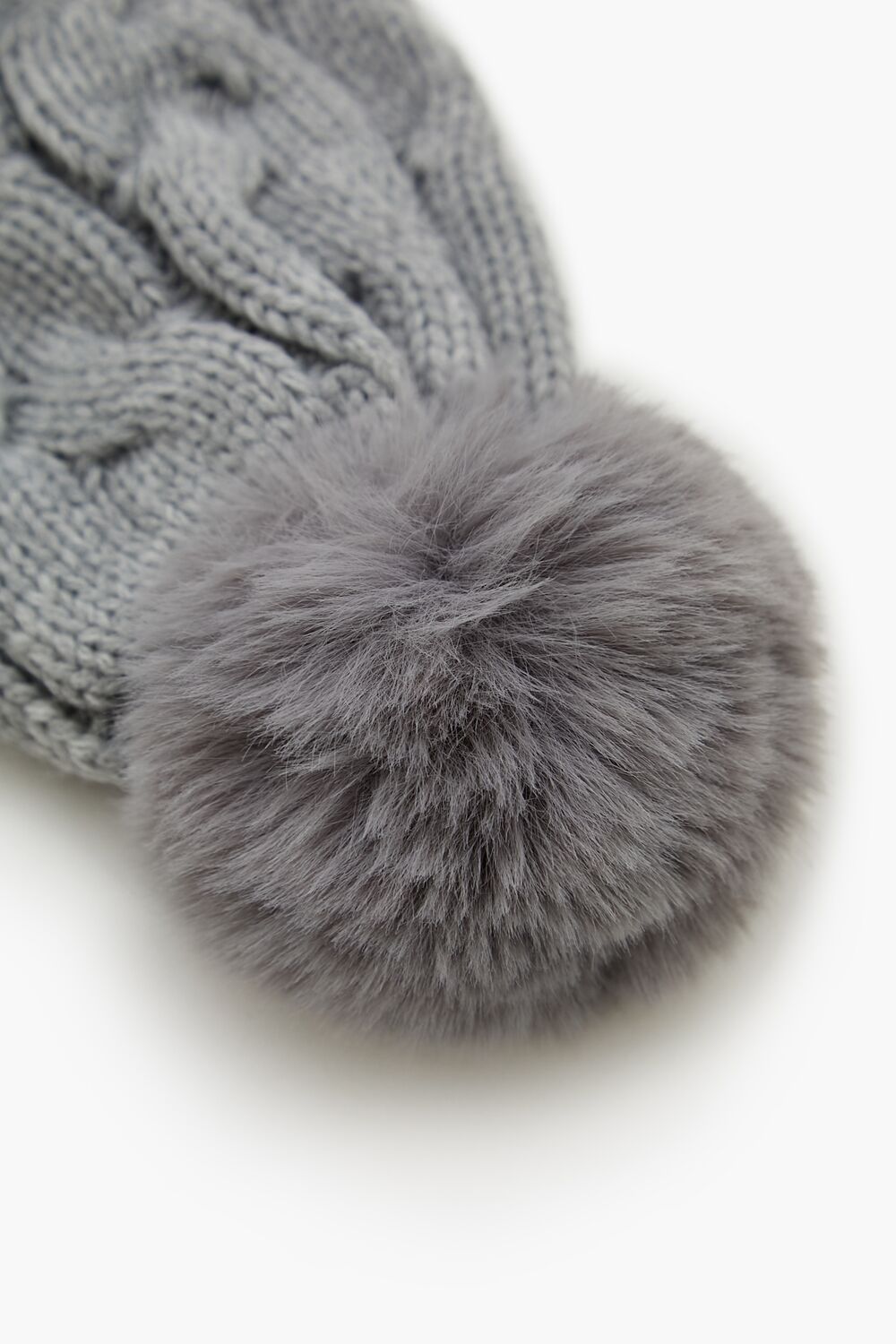 Pom Pom Cable Knit Beanie