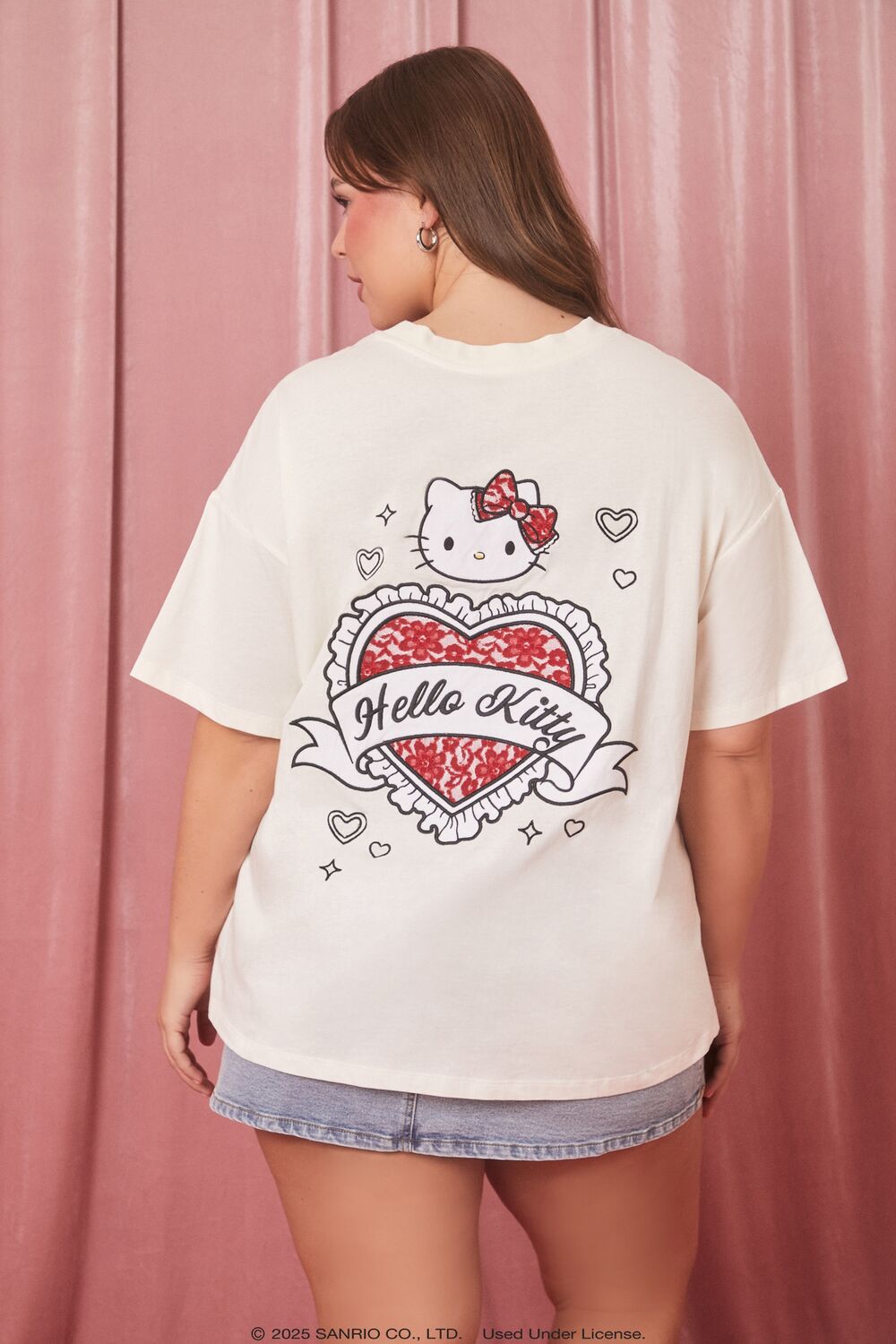 Plus Size Hello Kitty Lace Heart Tee