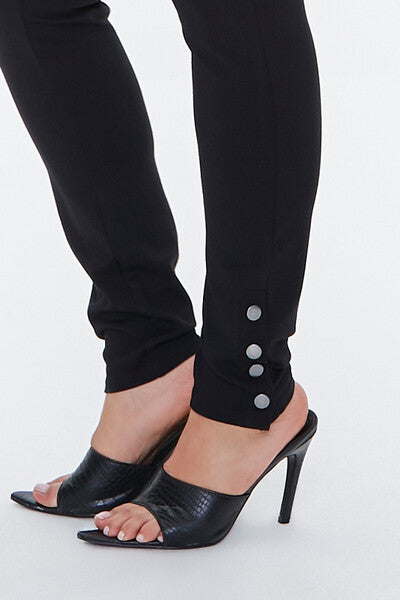 Plus Size Button Leggings