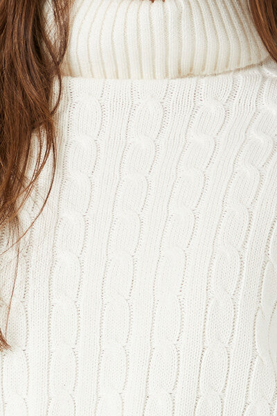 Cable Knit Turtleneck Cropped Sweater