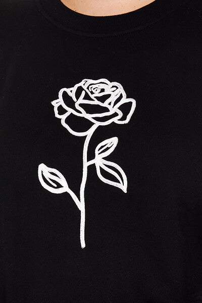 Plus Size Embroidered Rose Pullover